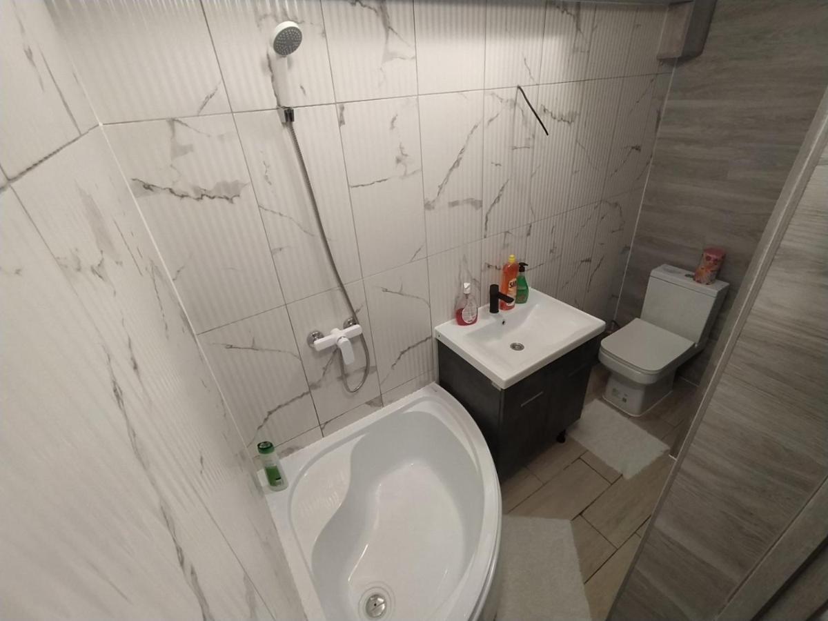 Штефан64 Apartamento Chisinau Exterior foto