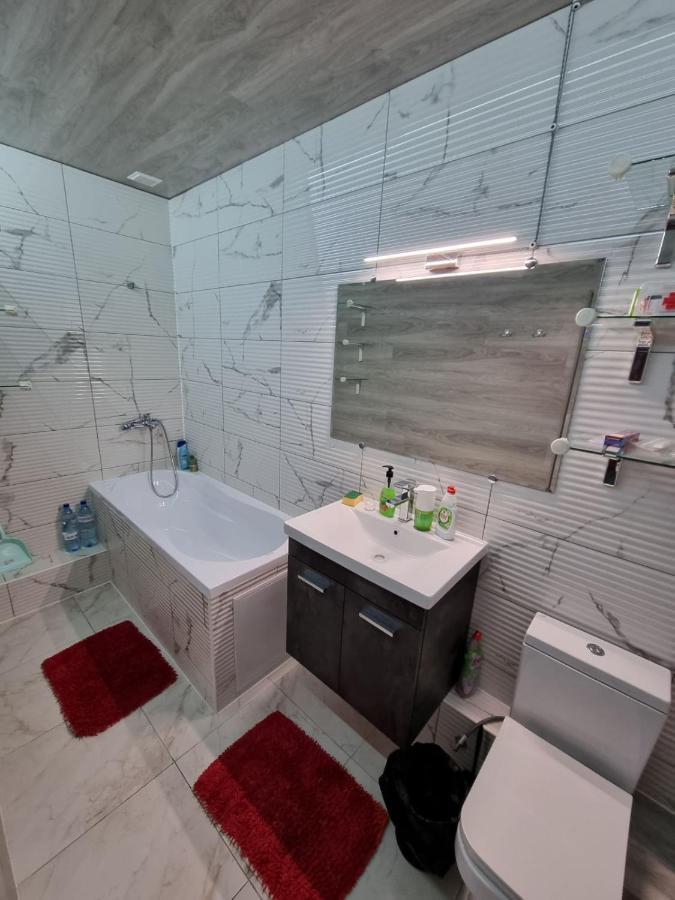 Штефан64 Apartamento Chisinau Exterior foto